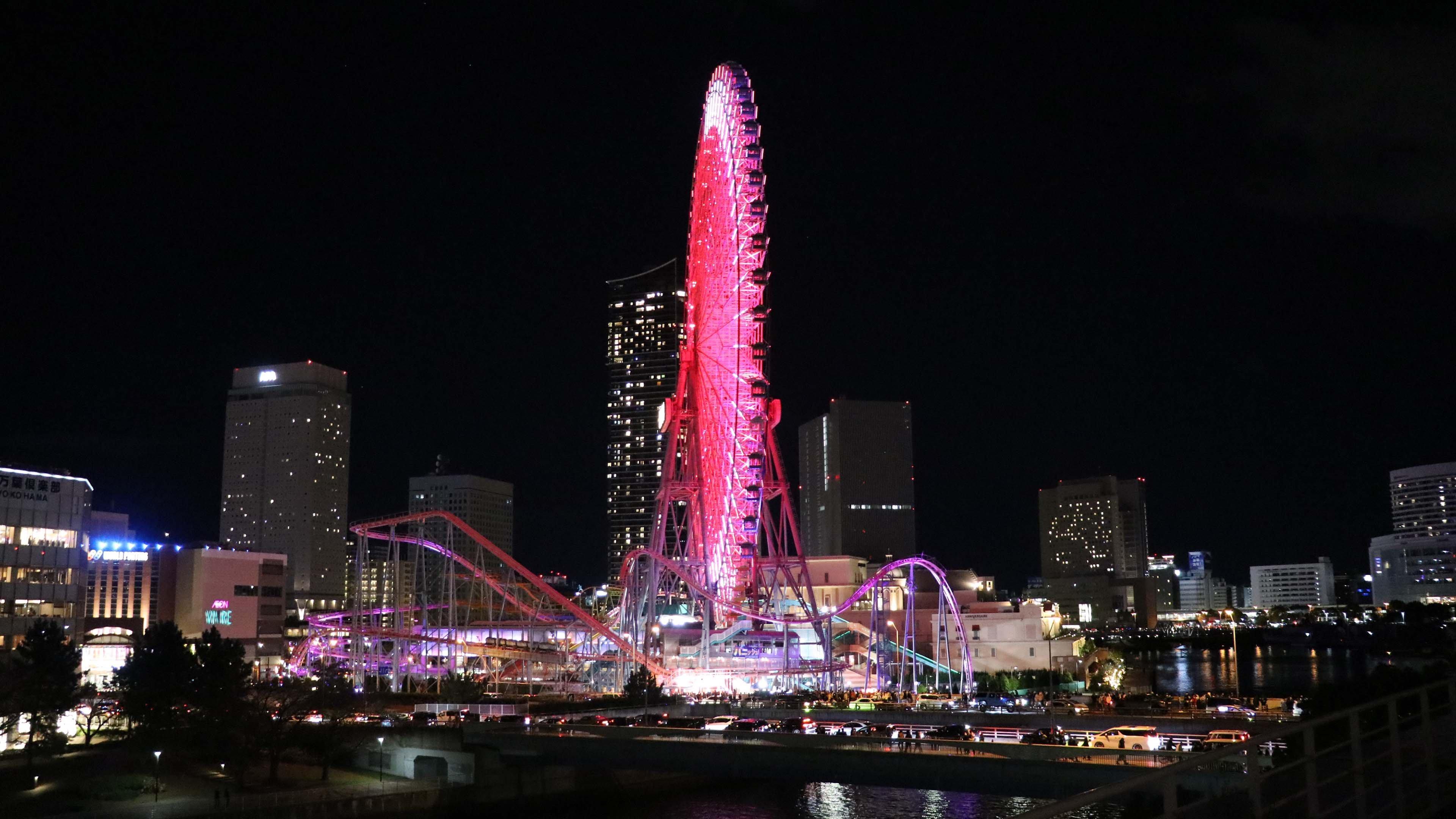 Hotel Intercontinental Yokohama Grand By Ihg Exterior foto The tower at night