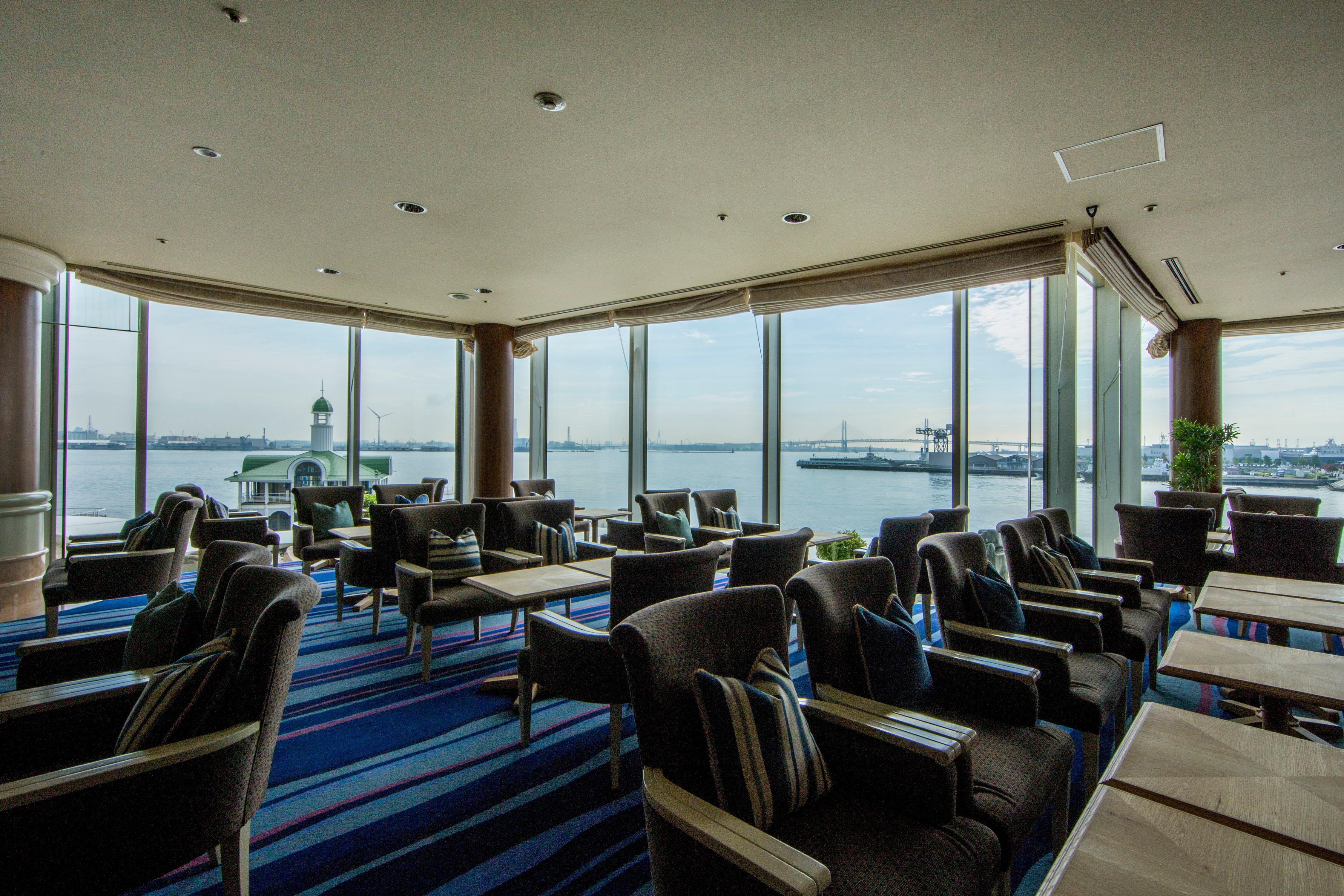 Hotel Intercontinental Yokohama Grand By Ihg Exterior foto The Club lounge at Changi Airport